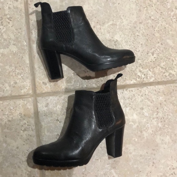Bella Vita Shoes - Bella Vita Boots - Like New!